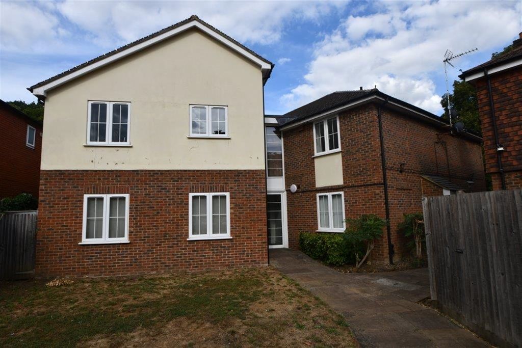Property photo 1 of 8 (Main)