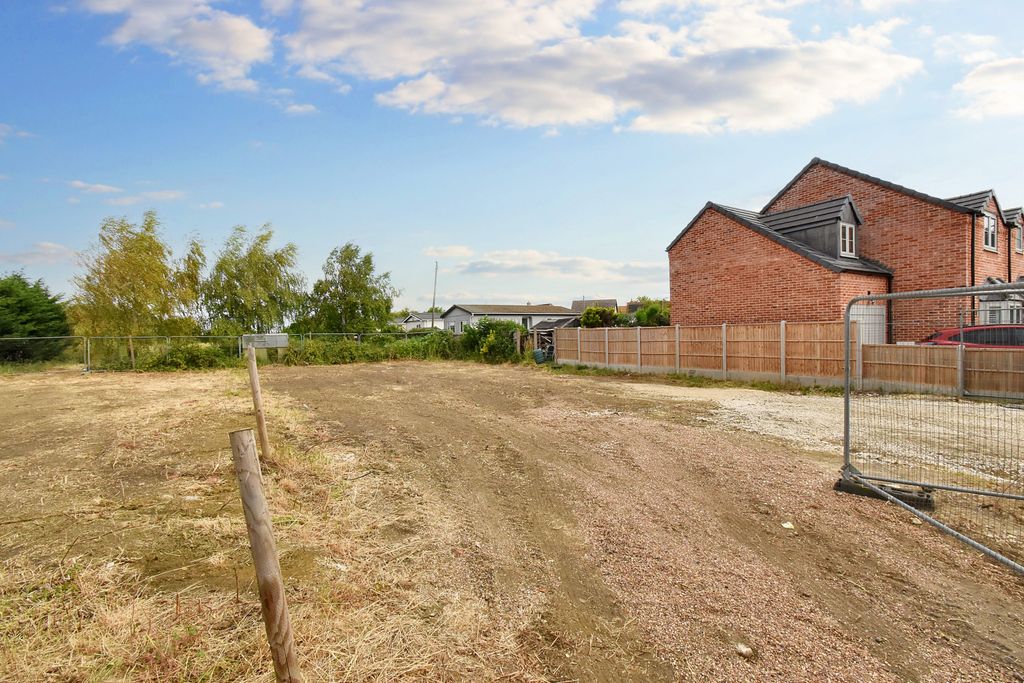 Property photo 3 of 10