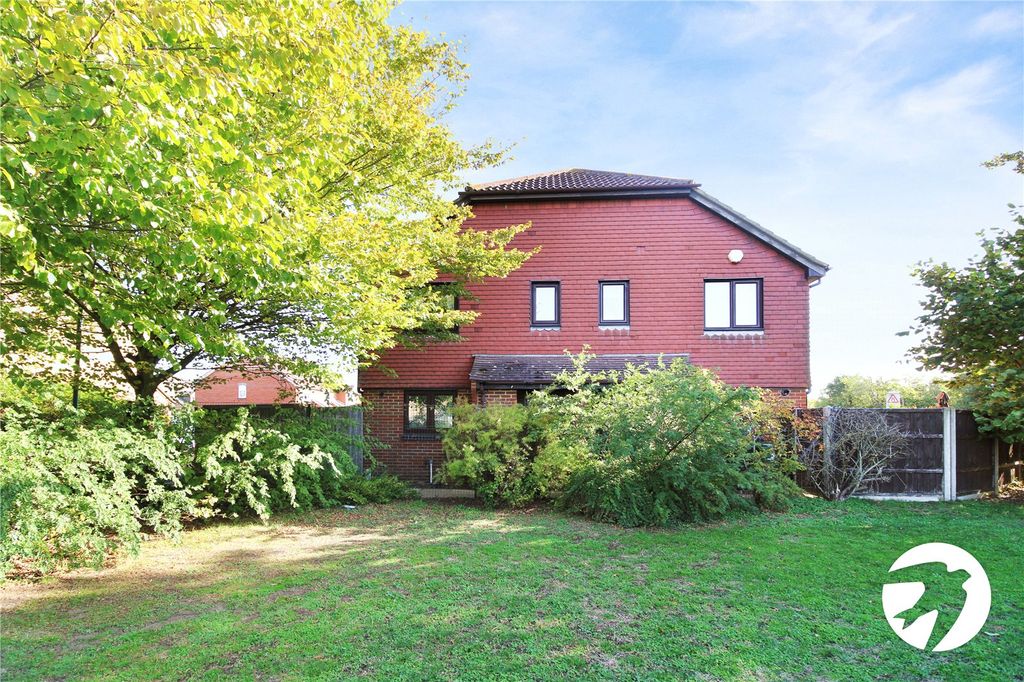 Property photo 1 of 7 External