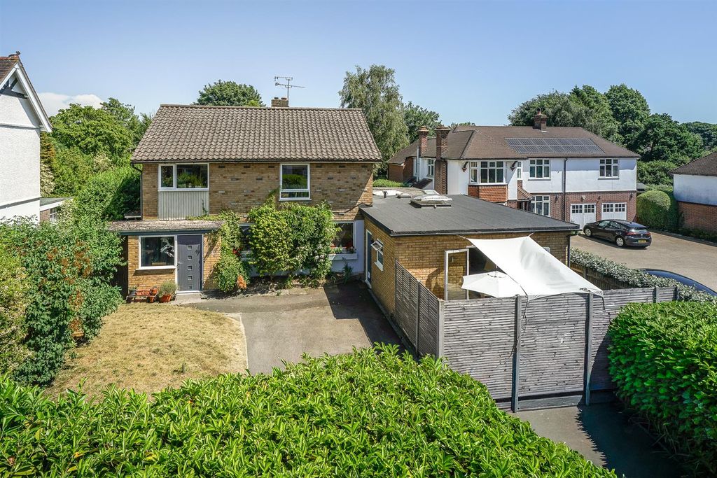 Property photo 1 of 41 14-Woodstock-Rd-Nth-1040.Jpg