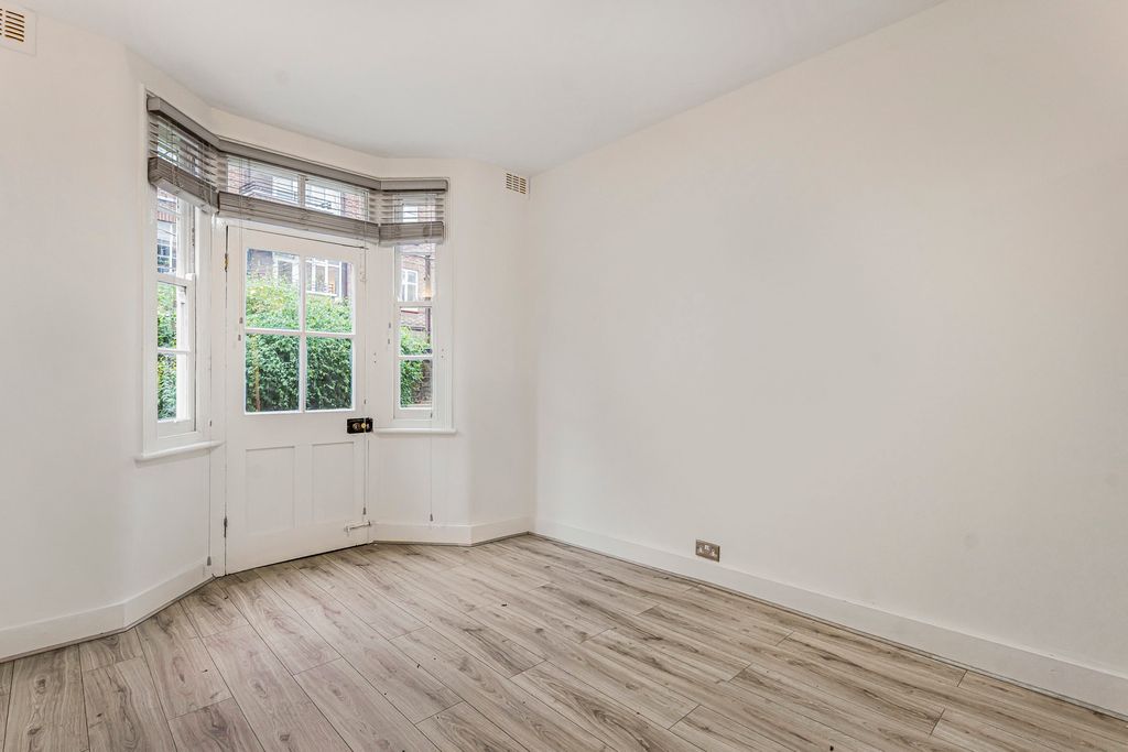 Property photo 2 of 21 Reception Room