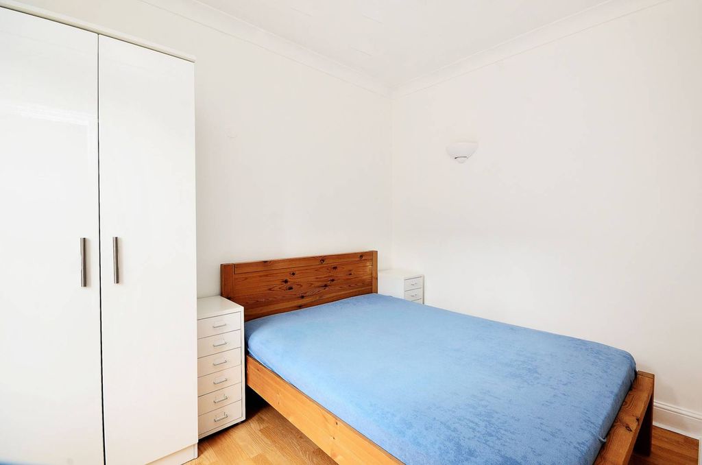 Property photo 3 of 3