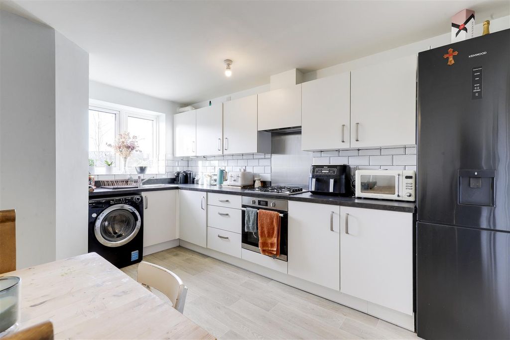 Property photo 2 of 25 1710.Jpg