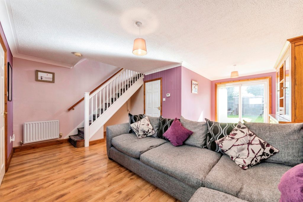 Property photo 2 of 17