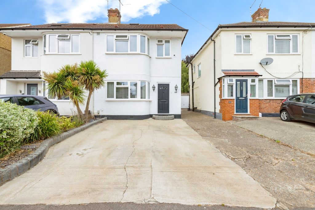 Property photo 1 of 17