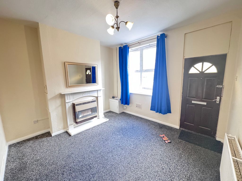 Property photo 2 of 12
