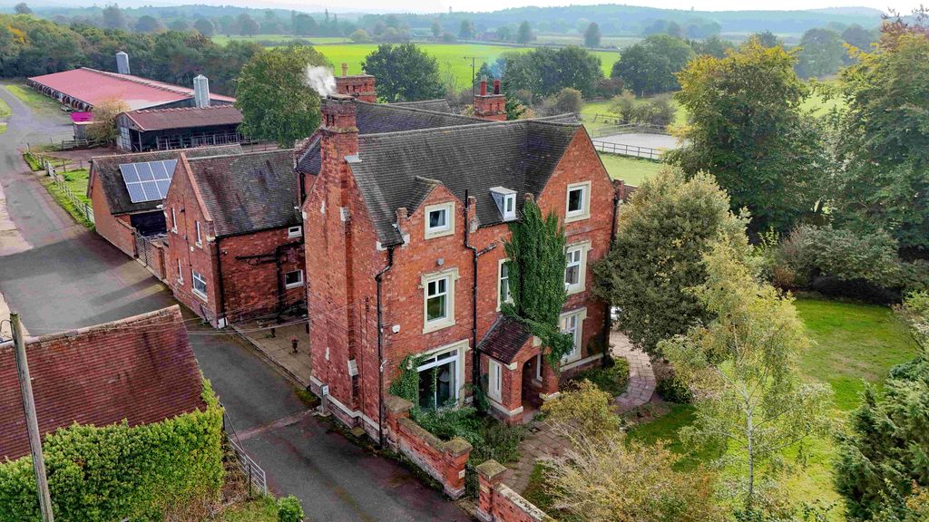 Property photo 1 of 17 Hurcott Hall House - Dji_20251001102937_0249_D