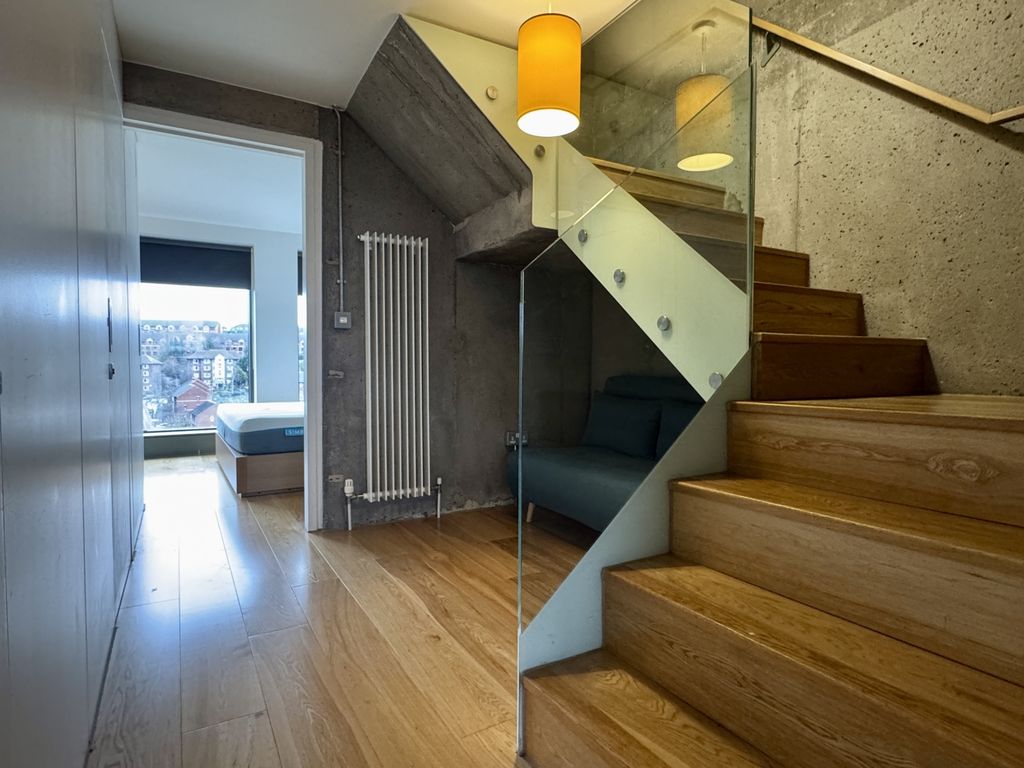 Property photo 2 of 8 Img_5046