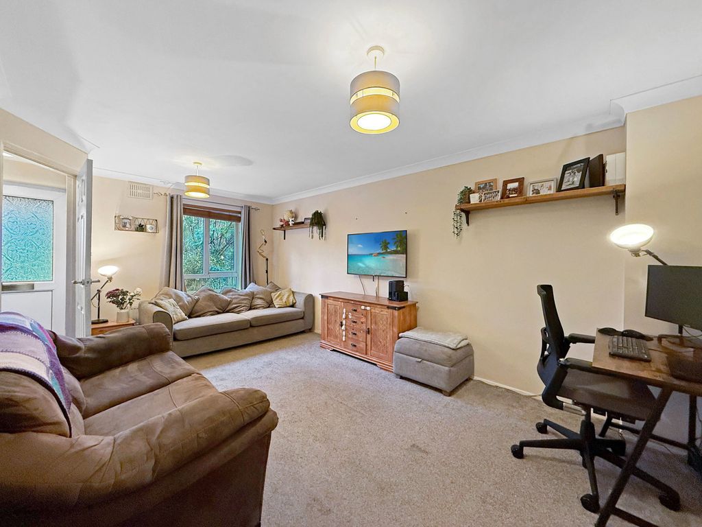 Property photo 3 of 23