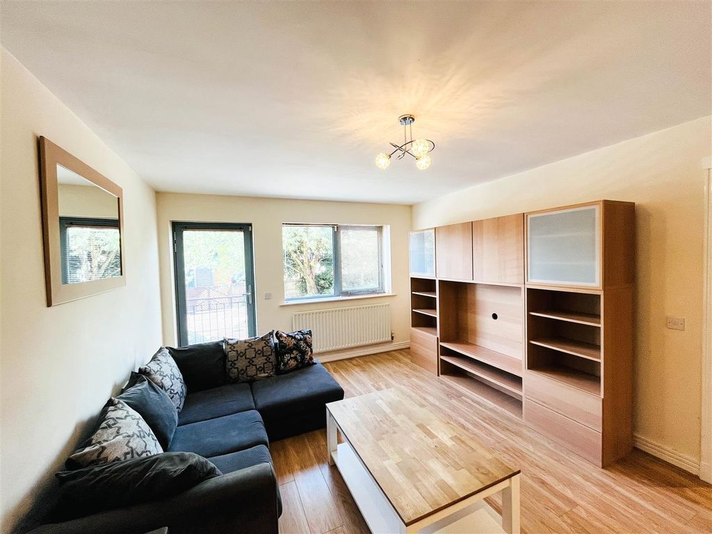 Property photo 1 of 10 Img_1105.Jpg