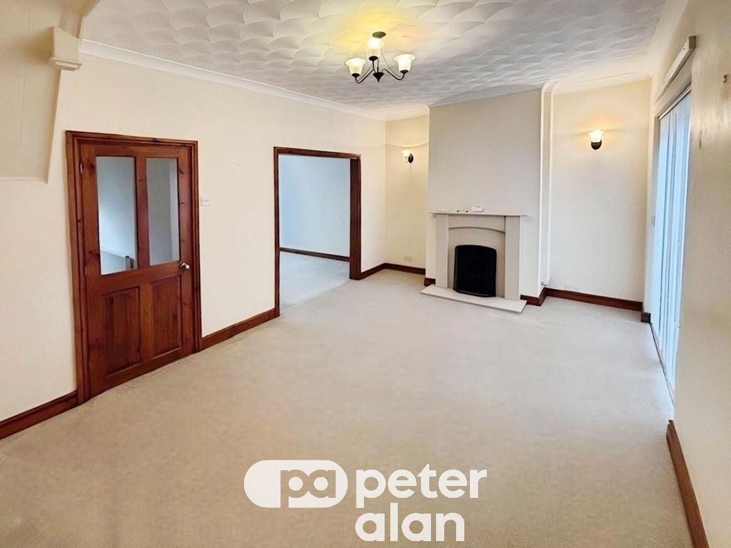 Property photo 3 of 9 Image