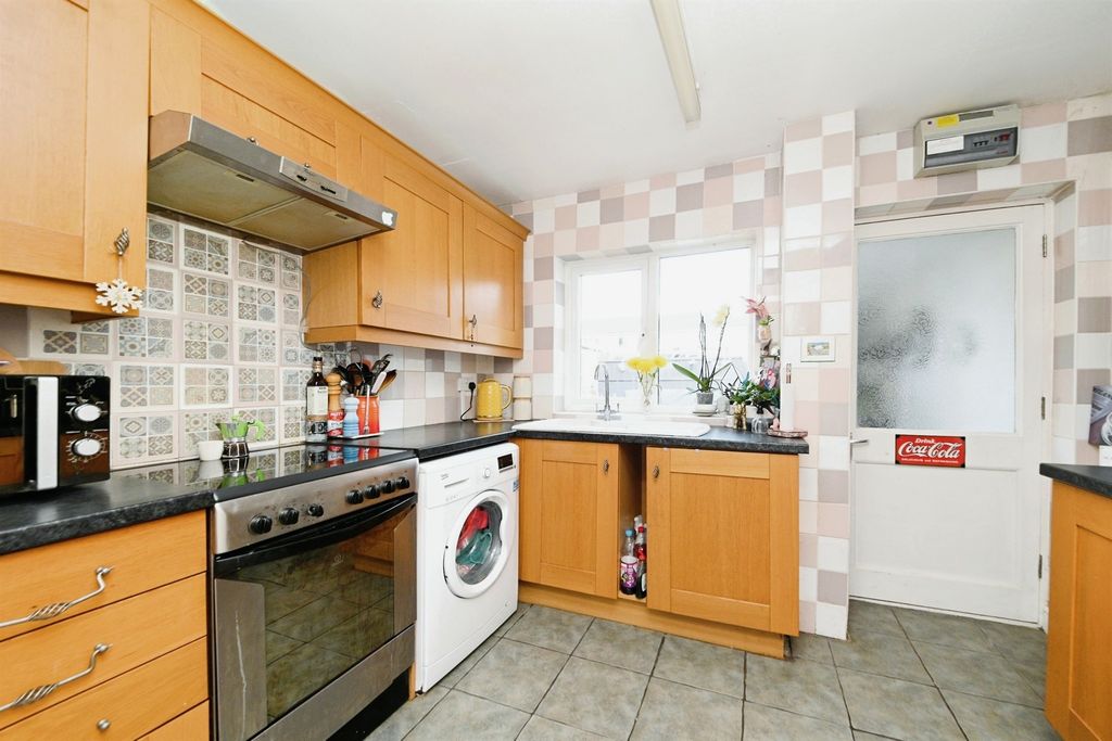 Property photo 2 of 15