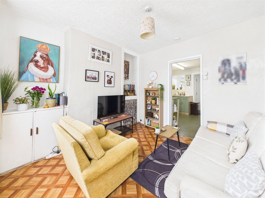 Property photo 3 of 10 Picture No. 04