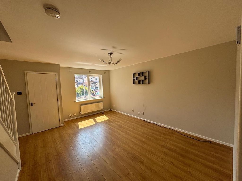 Property photo 2 of 12 Living Room