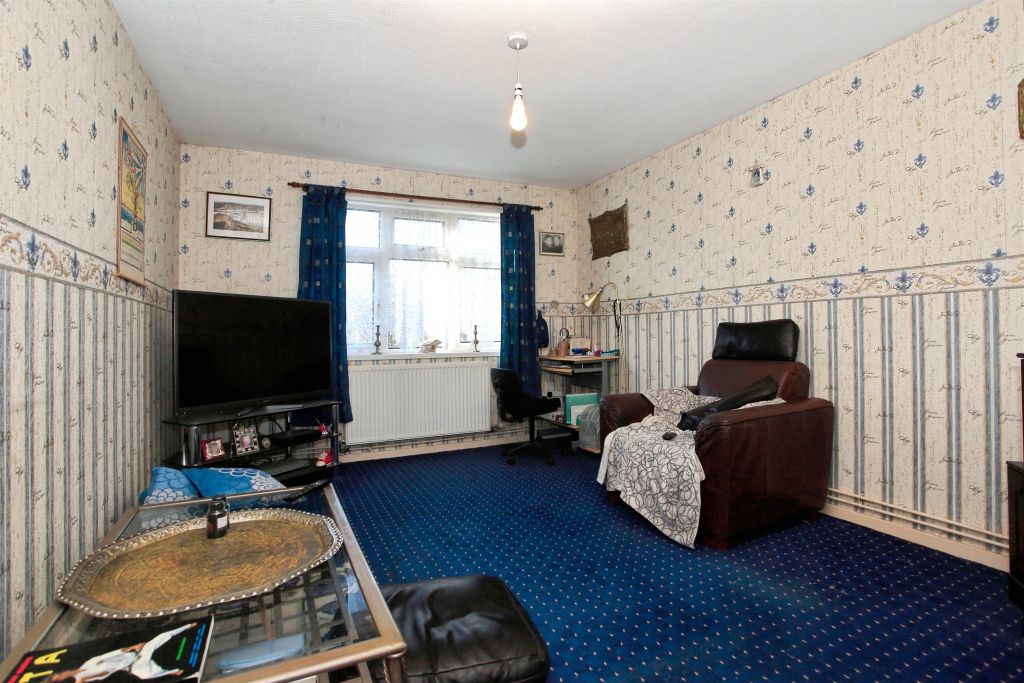 Property photo 3 of 7