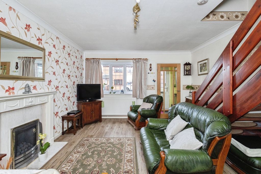 Property photo 3 of 15 Photo