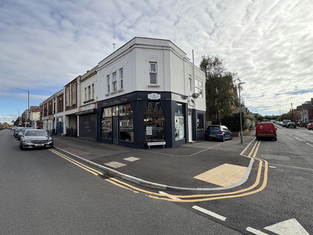 Property photo 1 of 4 857 Christchurch Road2.Jpg