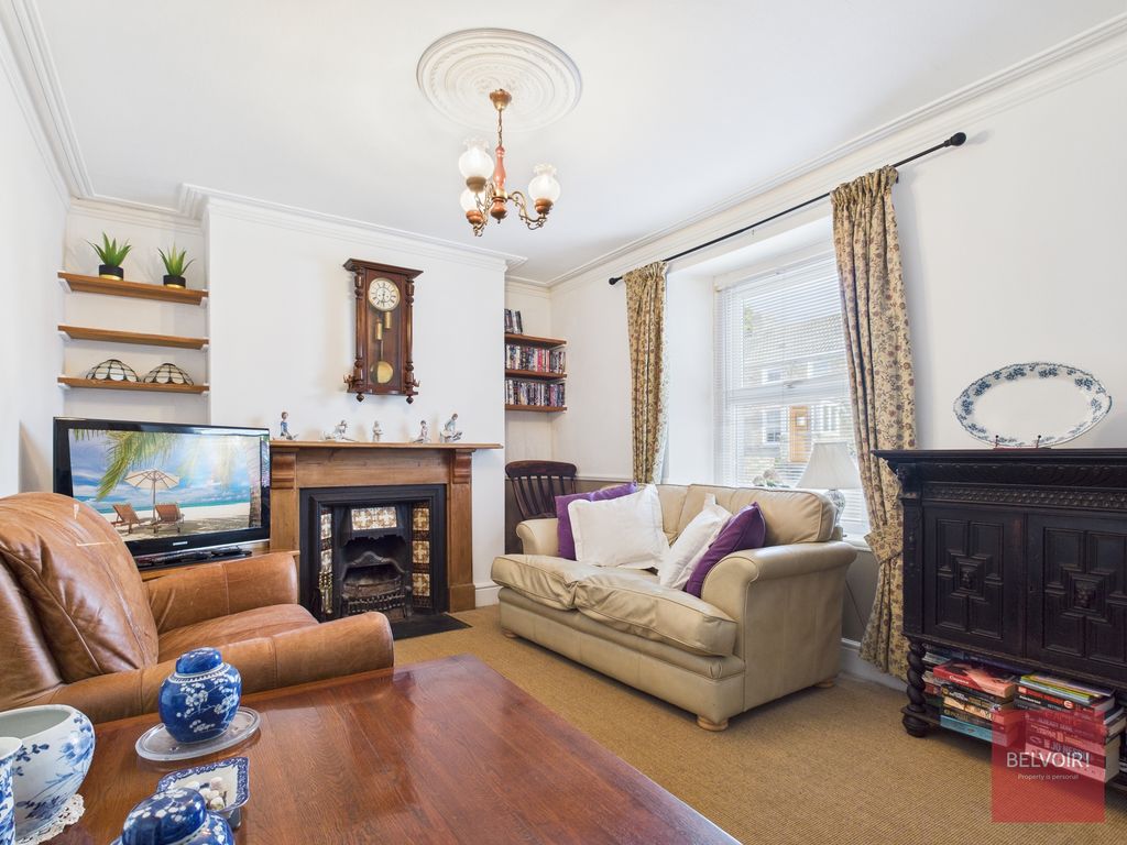 Property photo 2 of 21