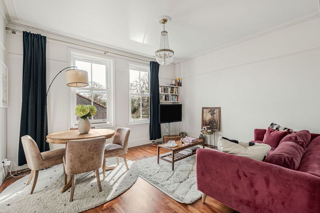 Property photo 2 of 22