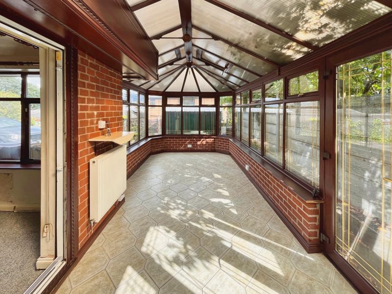 Property photo 3 of 16 Conservatory