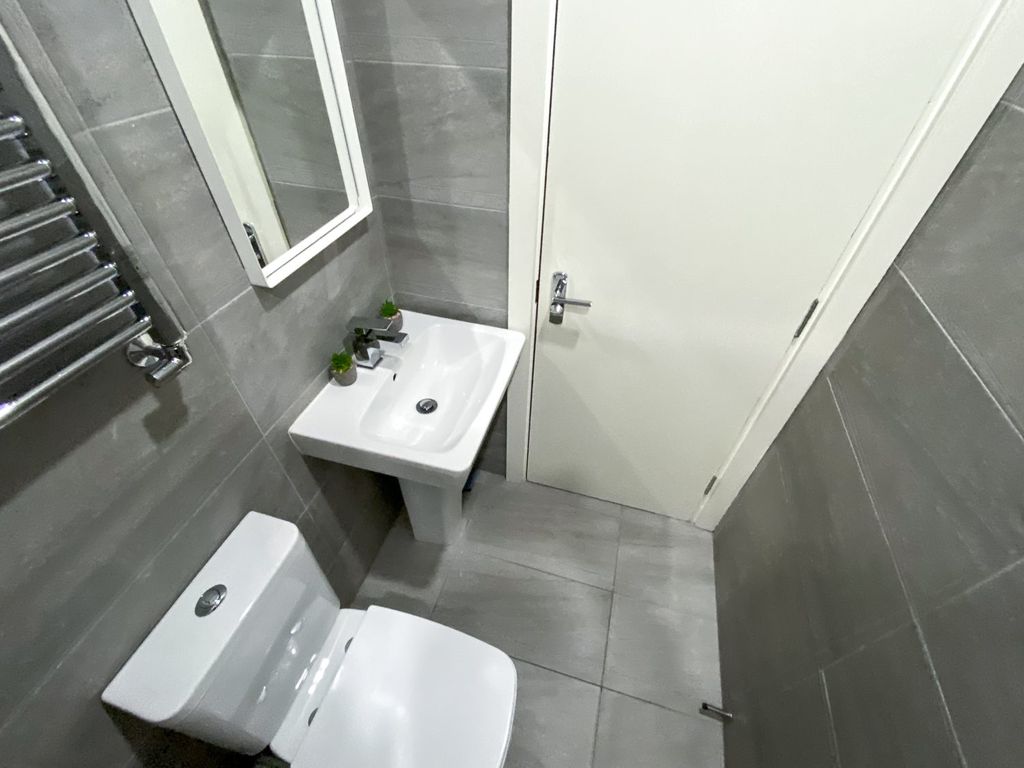 Property photo 2 of 20 1-01