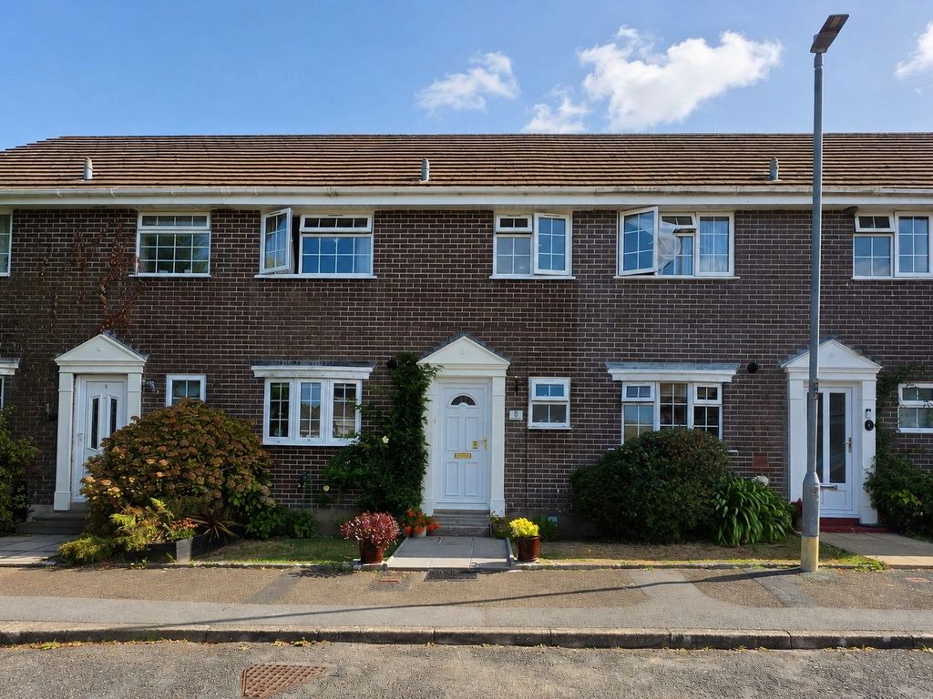 Property photo 1 of 15