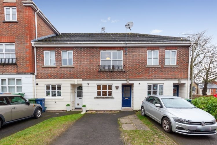 Property photo 1 of 8 242783