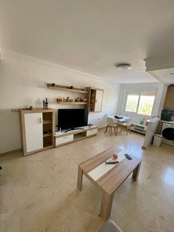 Property photo 2 of 39