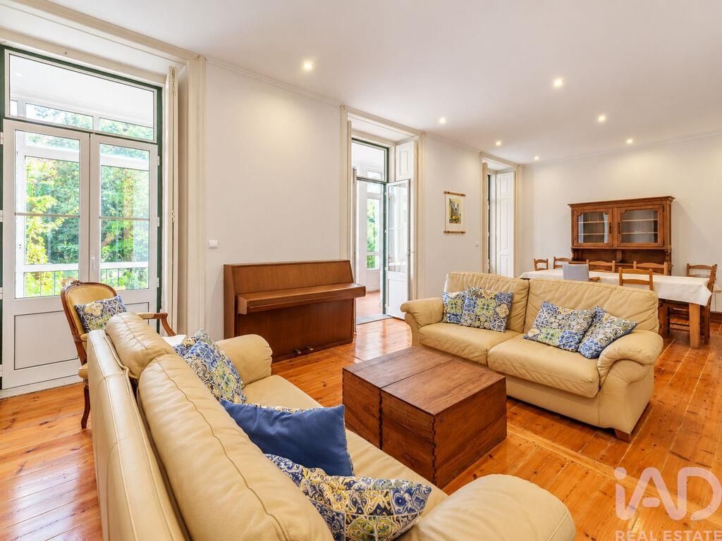 Property photo 1 of 39