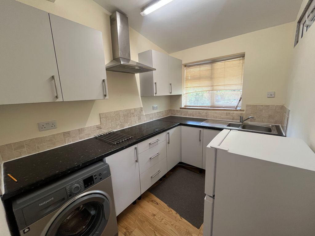 Property photo 1 of 6 Img_7751