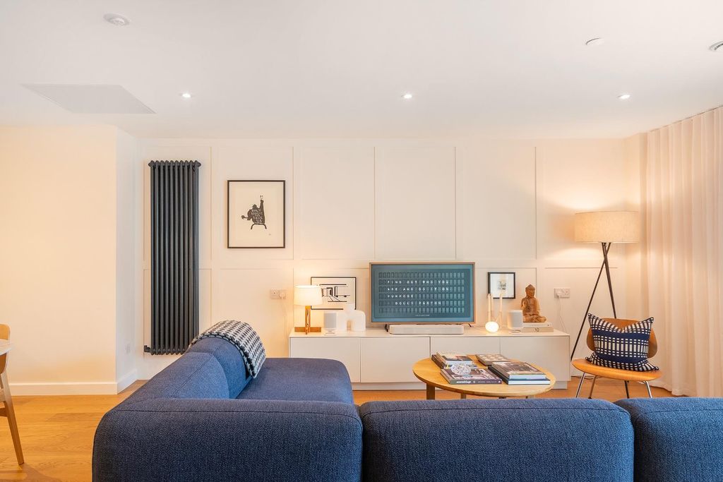 Property photo 1 of 39 7M8Ysi - Reception J.Jpg