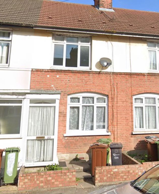 Property photo 2 of 12