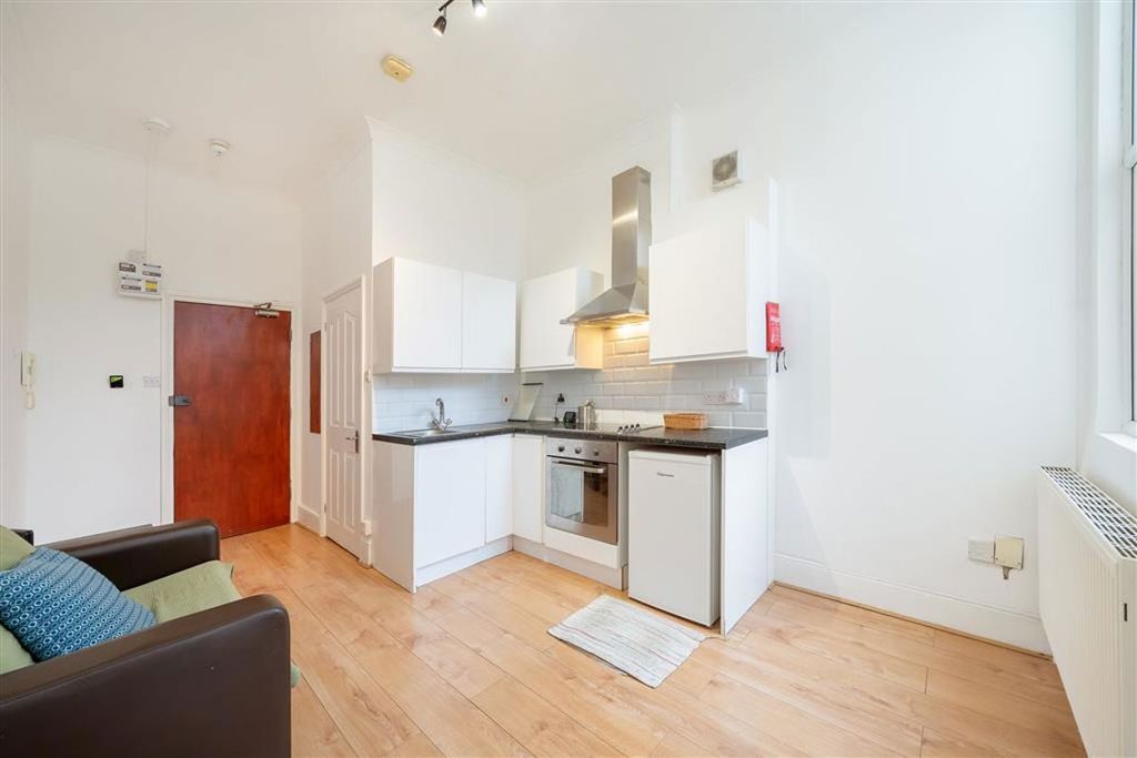 Property photo 2 of 4