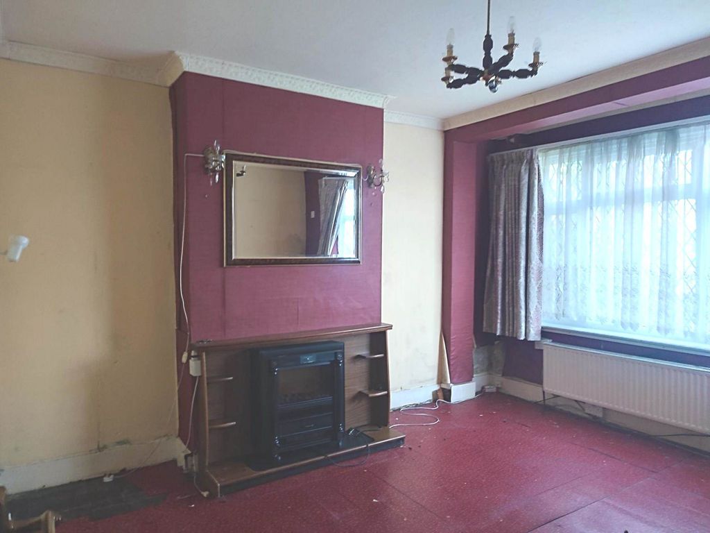 Property photo 2 of 7