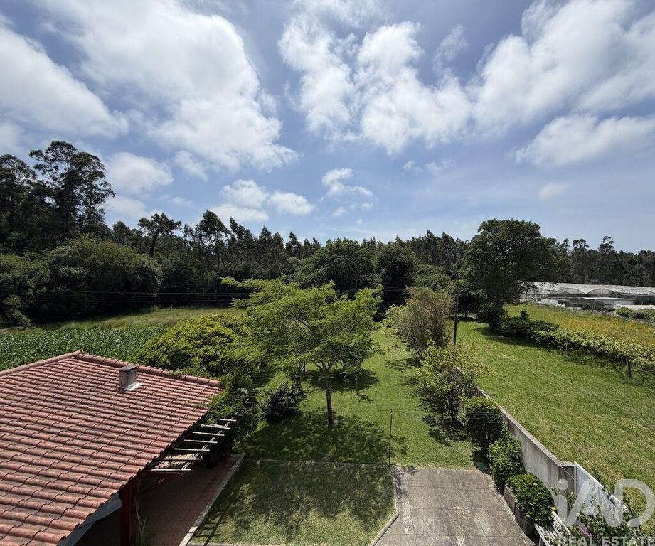 Property photo 2 of 31