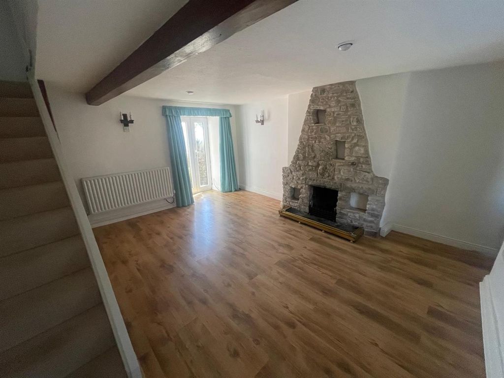 Property photo 2 of 9 1000122866.Jpg