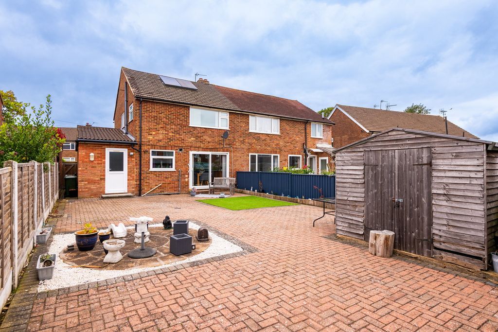 Property photo 2 of 14