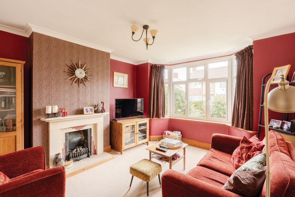 Property photo 3 of 23 3