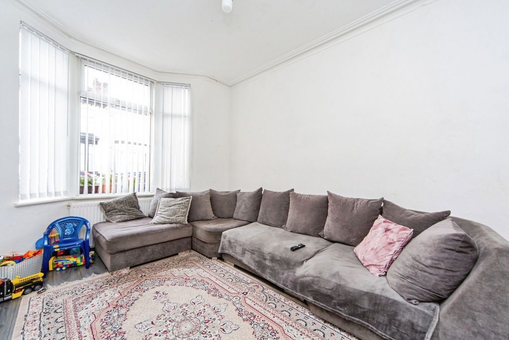 Property photo 3 of 20 Pbox-Img.Jpg