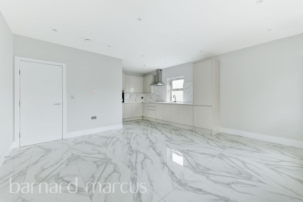 Property photo 1 of 7 Bedroom 1