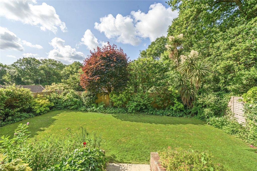 Property photo 2 of 13 Picture No. 31