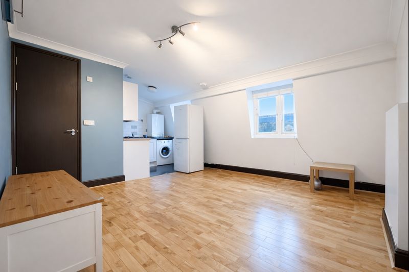 Property photo 2 of 9 Gallery