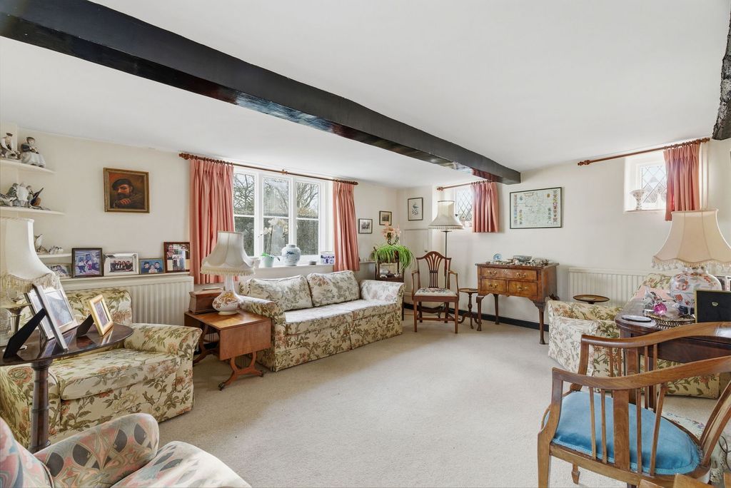 Property photo 2 of 20