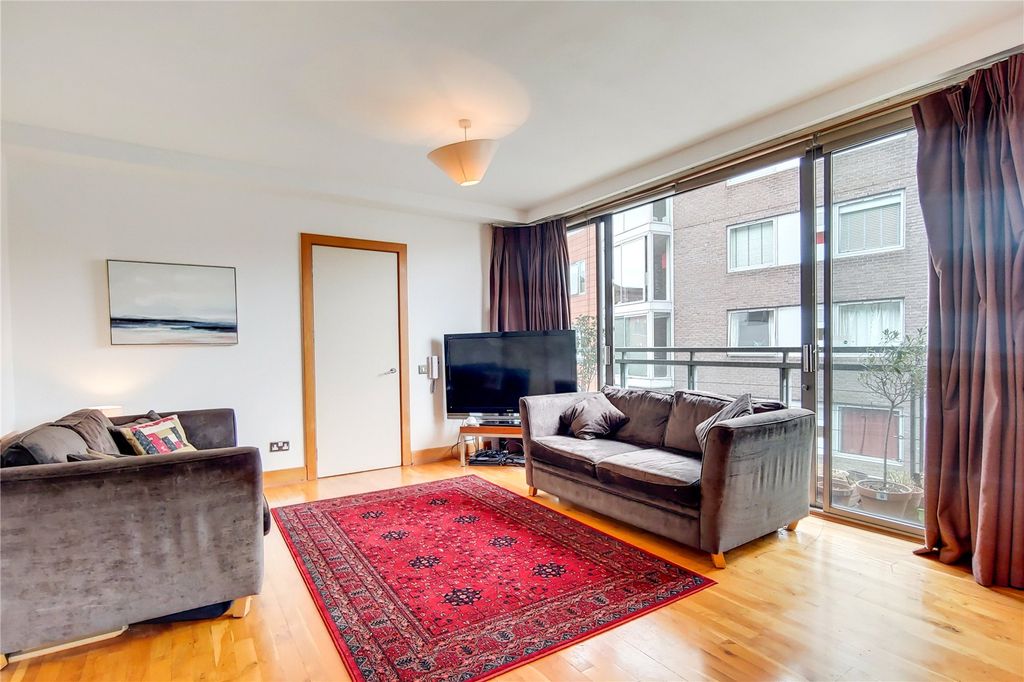 Property photo 1 of 13 Reception Room