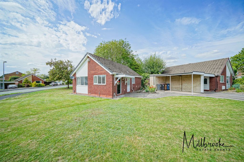 Property photo 1 of 18
