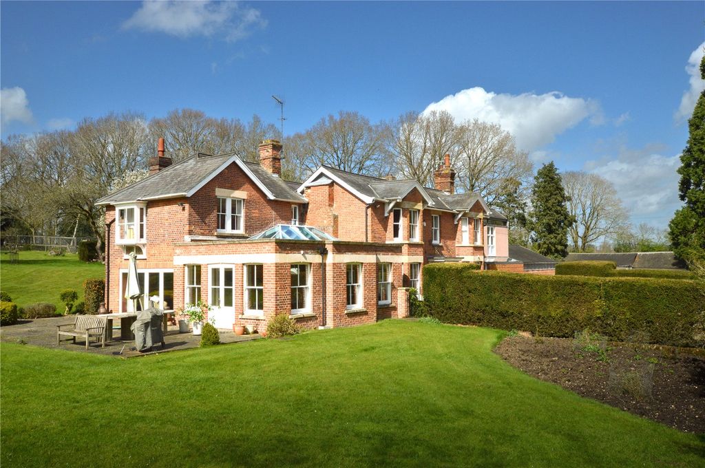 Property photo 1 of 32 Picture No. 35