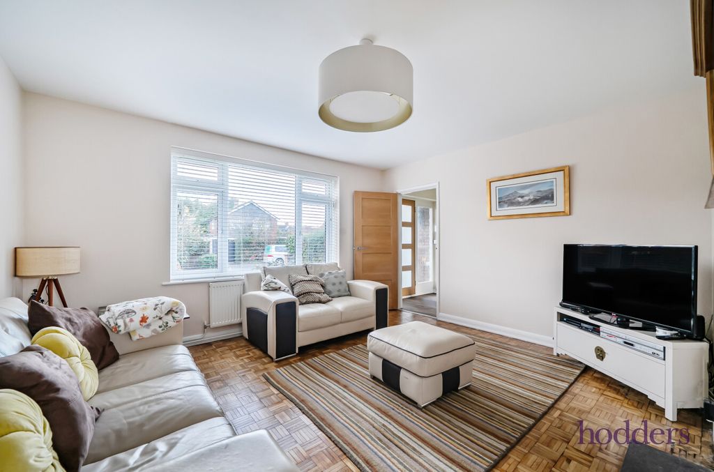 Property photo 3 of 21 7A31c516-E530-4cc...