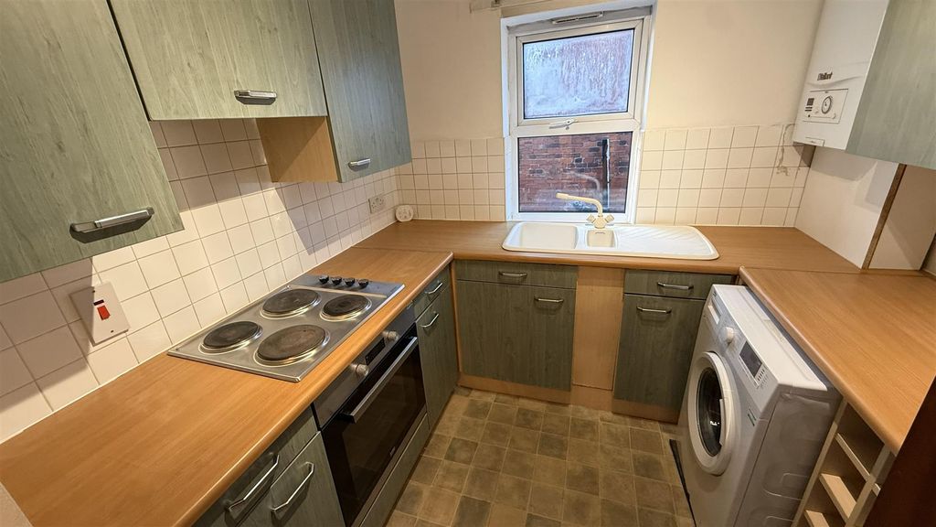 Property photo 3 of 9 3.Jpeg