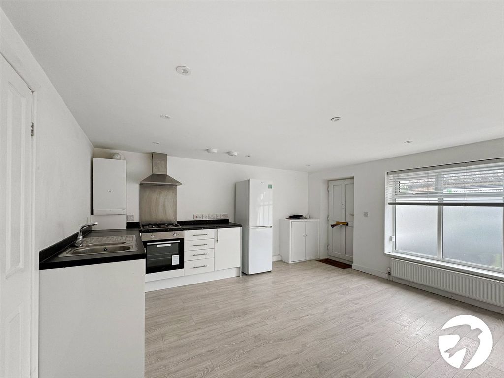 Property photo 2 of 7 Picture No. 06