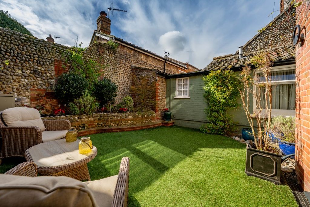 Additional image 27 of 4 bed flat for saleBlakeney, Holt NR25